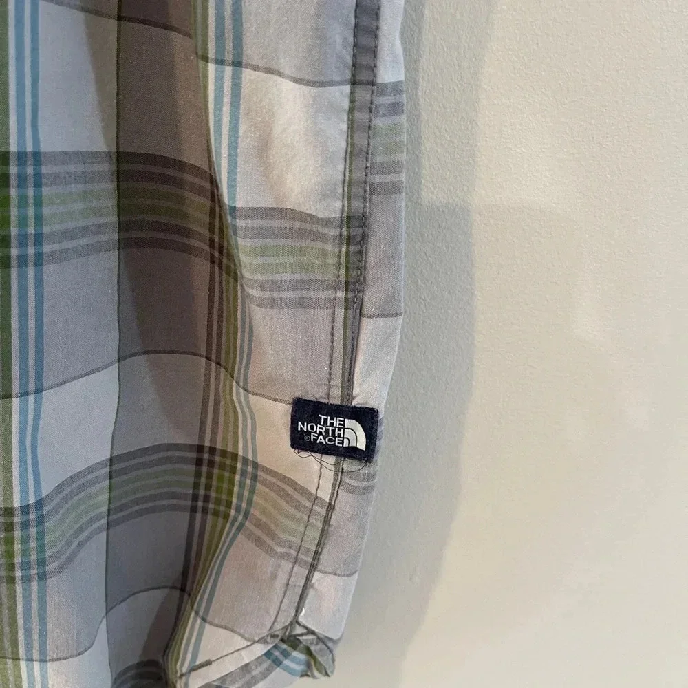 🌼 clearance The North Face XXL Gray Green‎ Plaid Short Sleeve Button Up Shirt